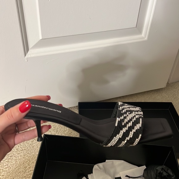 Alexander Wang kitten hills size 38 1/2 - Picture 3 of 10